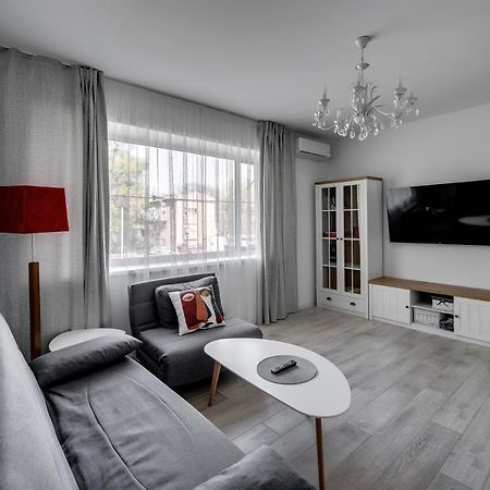White Apartment Scandinavian Style Zaporizhia Exteriér fotografie