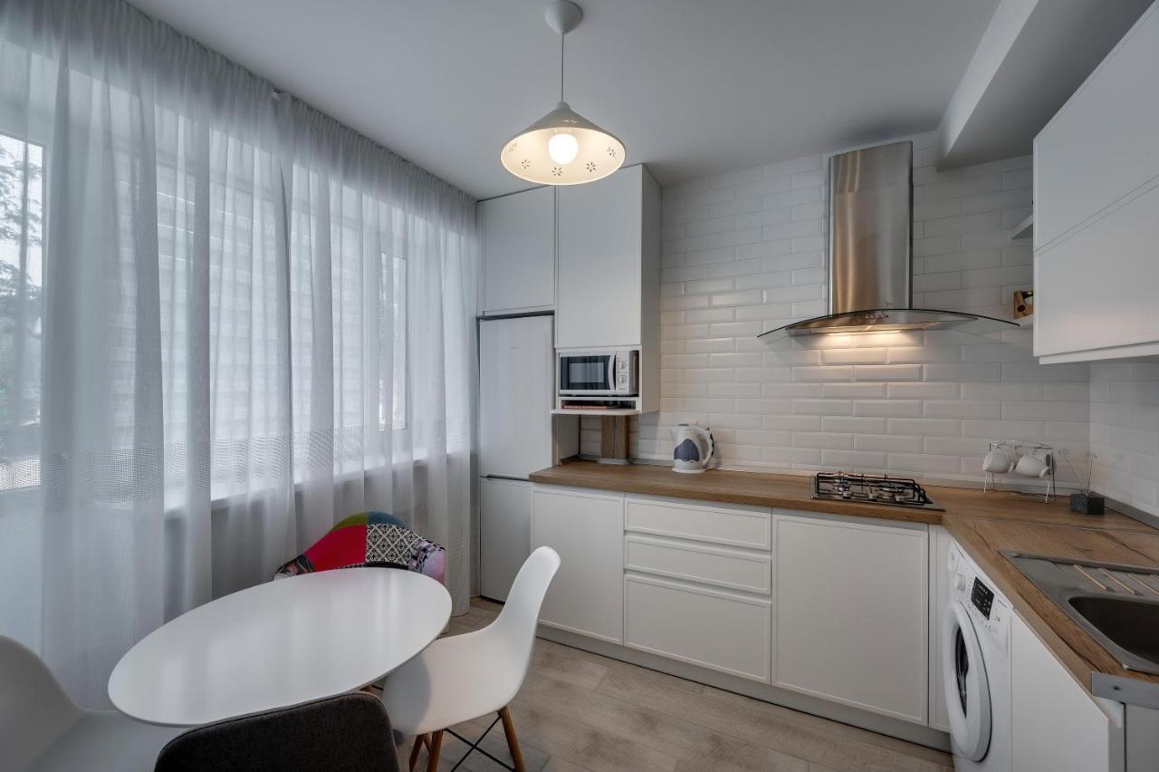 White Apartment Scandinavian Style Zaporizhia Exteriér fotografie