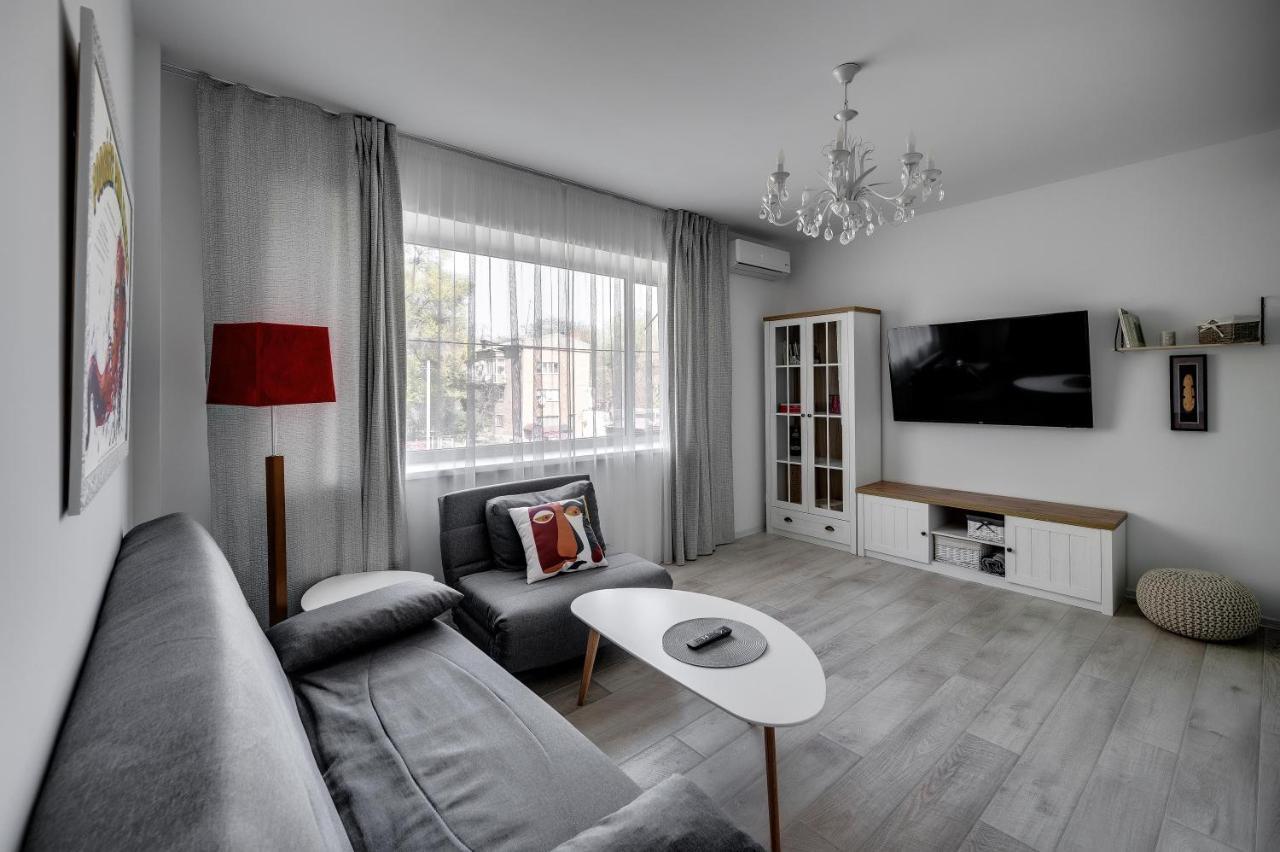 White Apartment Scandinavian Style Zaporizhia Exteriér fotografie
